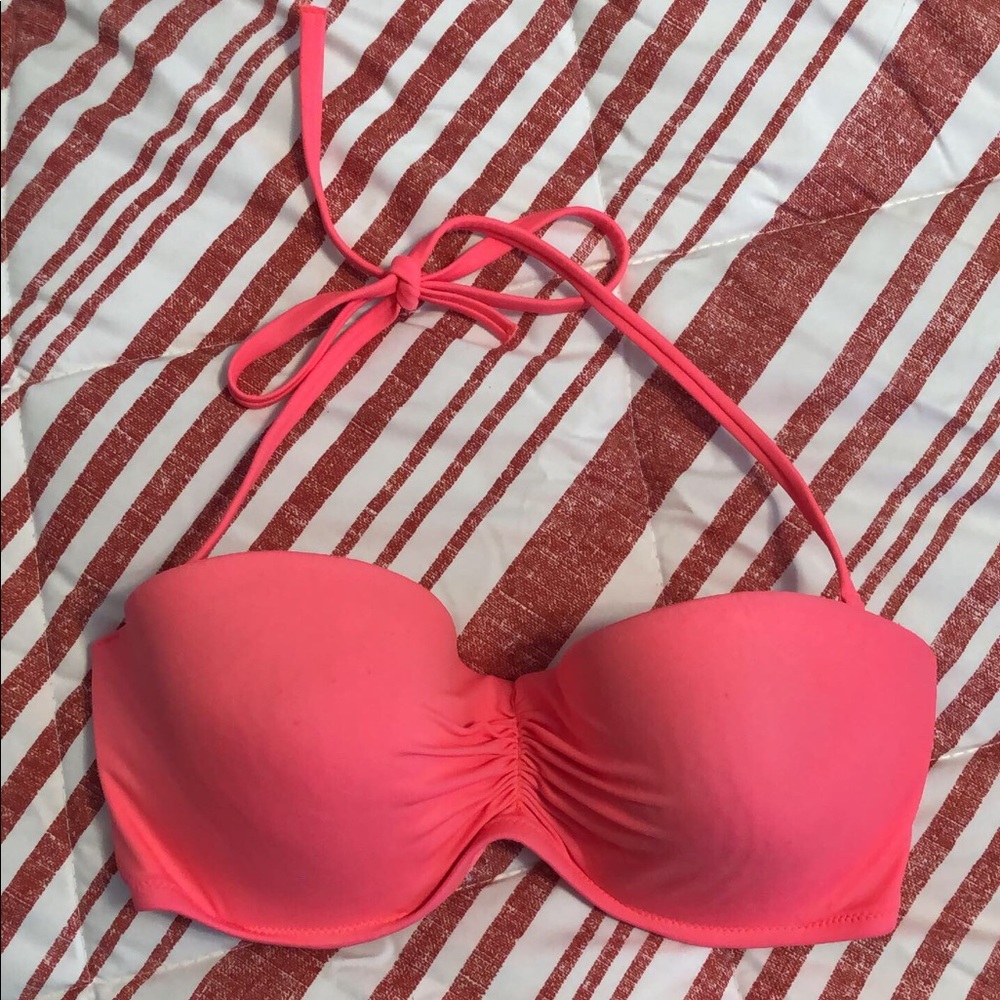 Victoria’s Secret bikini top